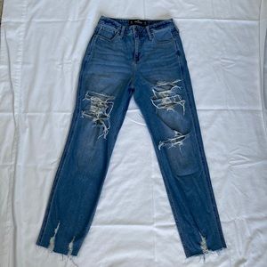 Hollister Size:27 Distressed Blue Jeans